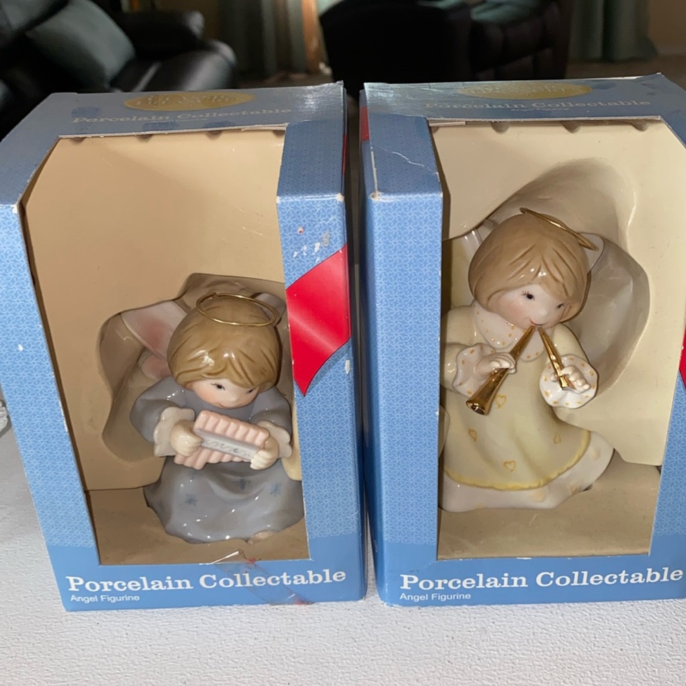 Classic Treasures Angels set of two  Music